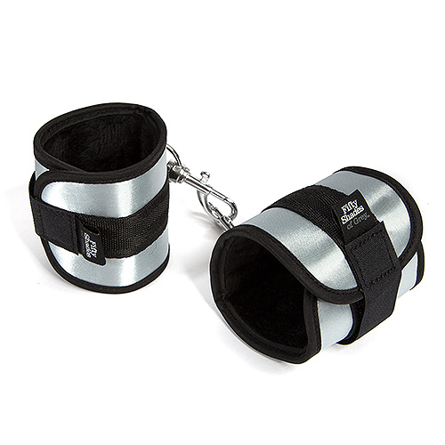 n9591-fsog_totally_his_soft_handcuffs