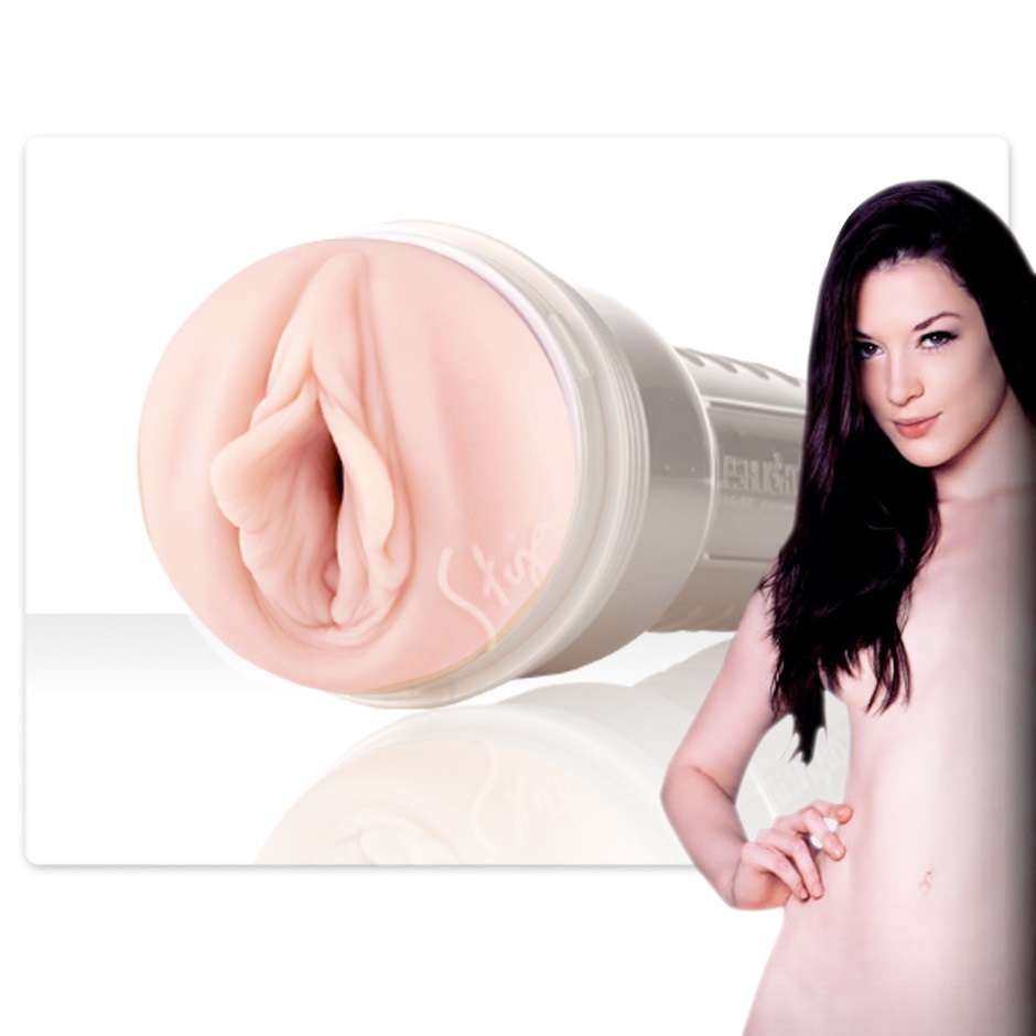 n10889-fleshlight_stoya_destroya-3-1